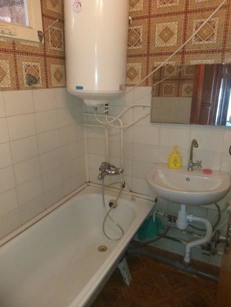 Апартаменты 3-комнатная квартира Мариуполь-12