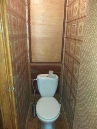 Апартаменты 3-комнатная квартира Мариуполь-4