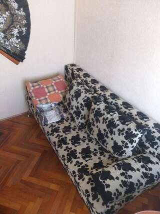 Апартаменты 3-комнатная квартира Мариуполь-5